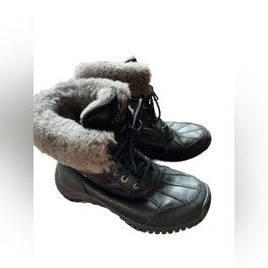 UGG womens sz8.5 Adirondack short cuff fold boot for snow/rain EUC